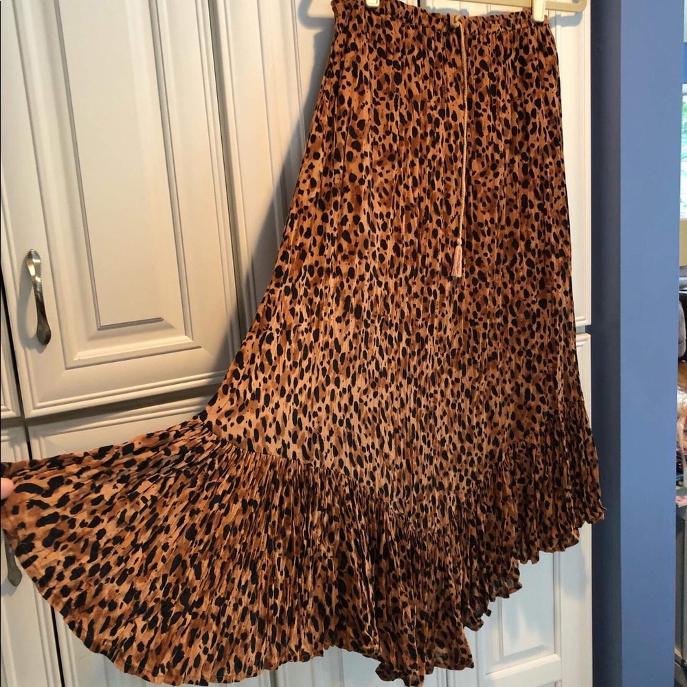 UP FOR SWAPS- RARE Spell& the Gypsy Saphari skirt